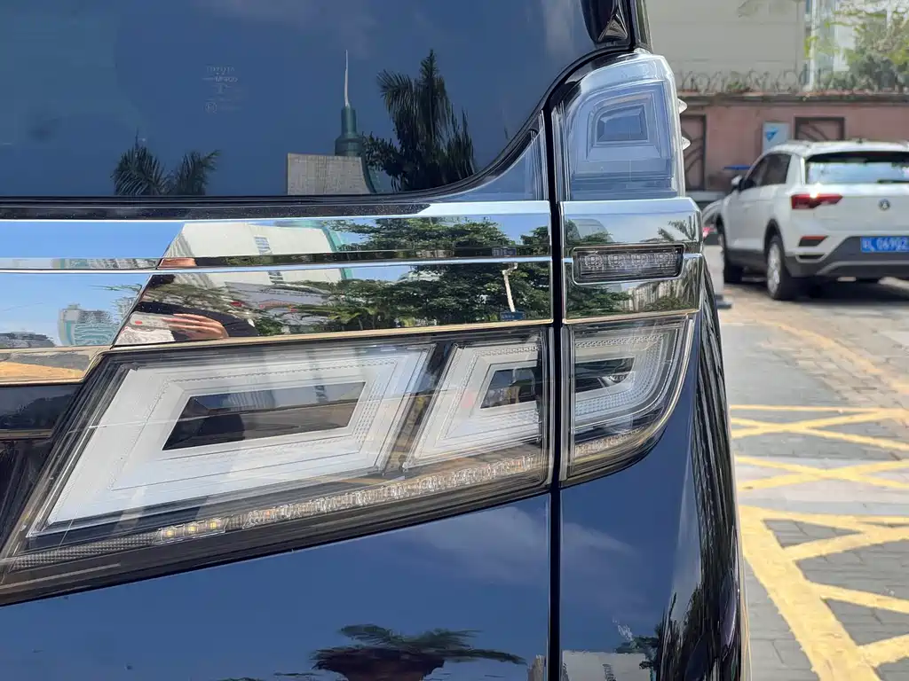 Wilfa 2019 Shuangqing 2.5L HV Premium Edition купить на сайте DeffCars