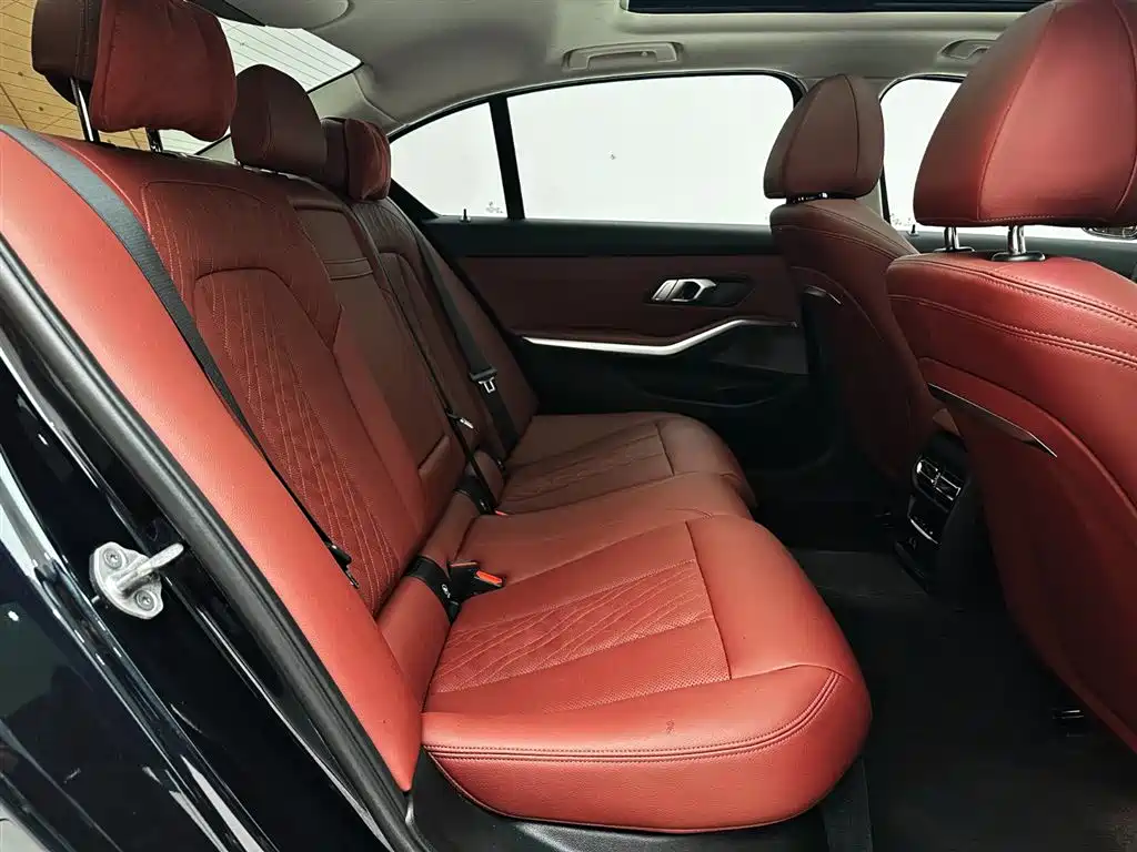 BMW 3 Series 2023 320Li M Sports Package купить на сайте DeffCars
