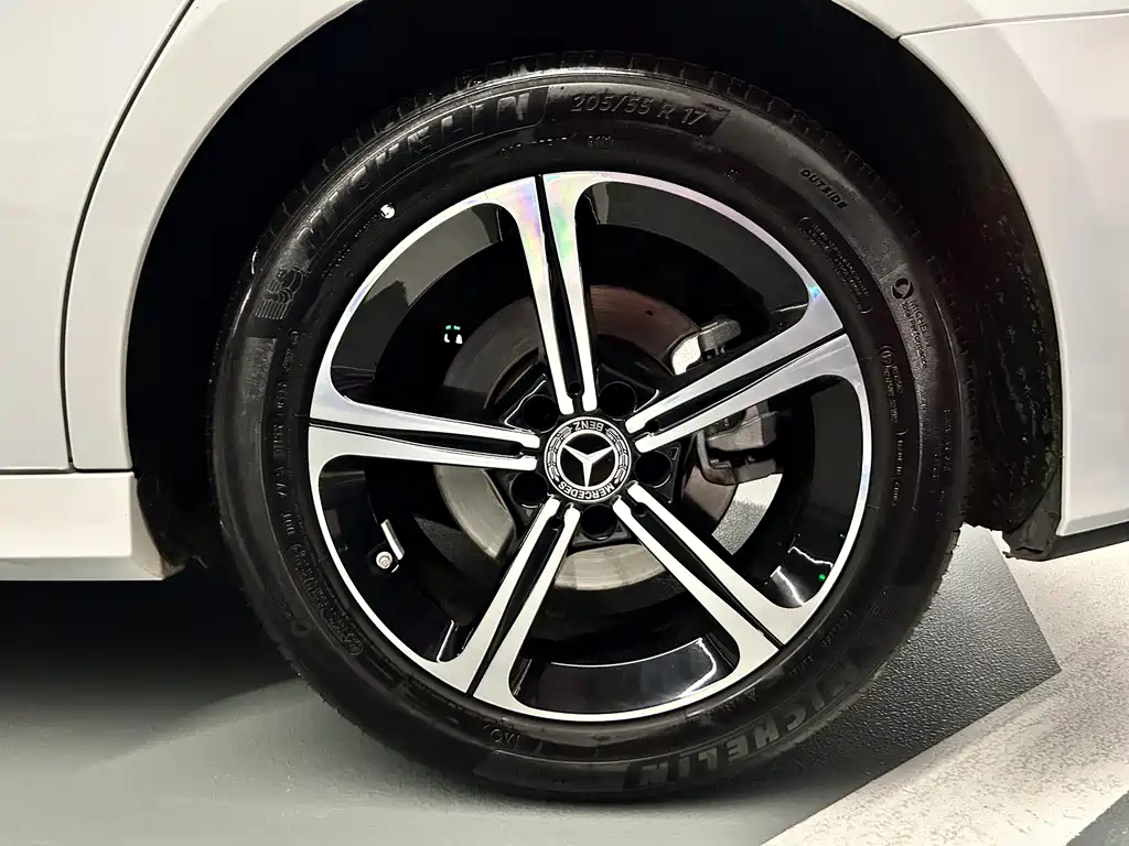 Mercedes-Benz A-Class 2023 A 200 L Fashion Model купить на сайте DeffCars