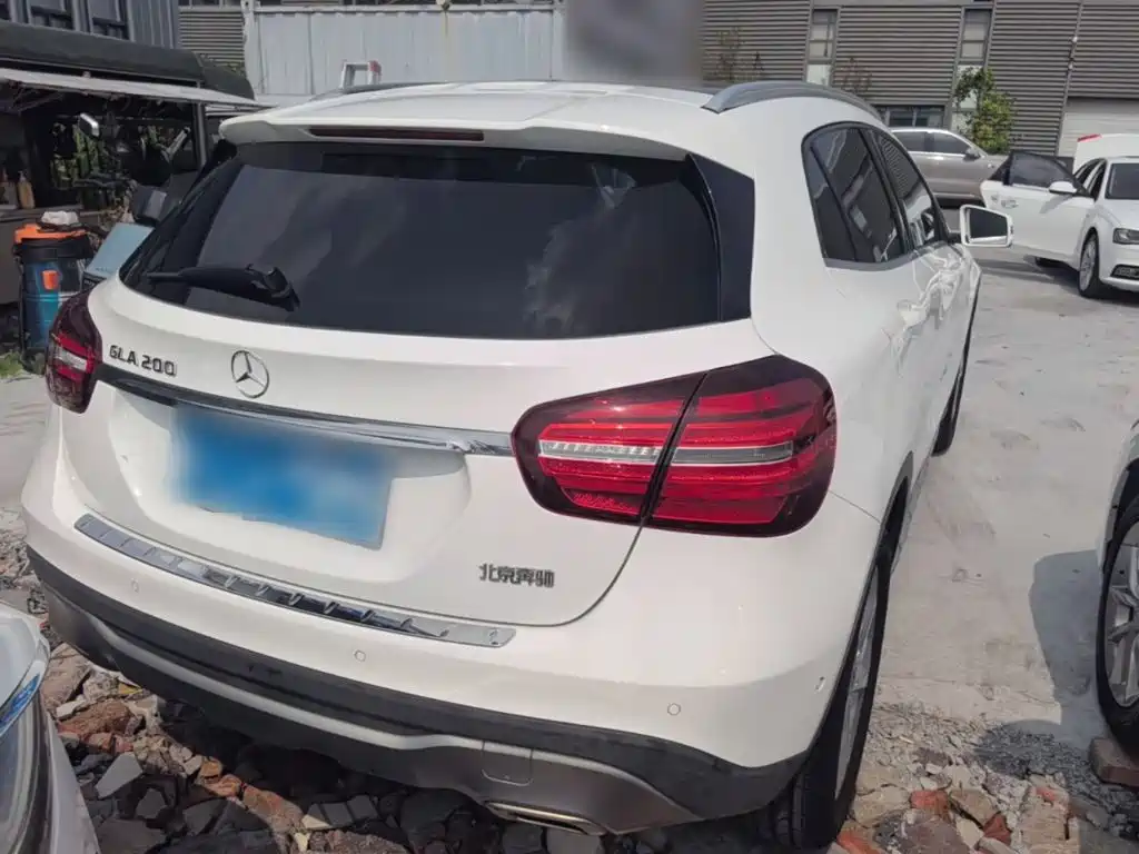 Mercedes-Benz GLA 2018 GLA 200 Dynamic купить на сайте DeffCars