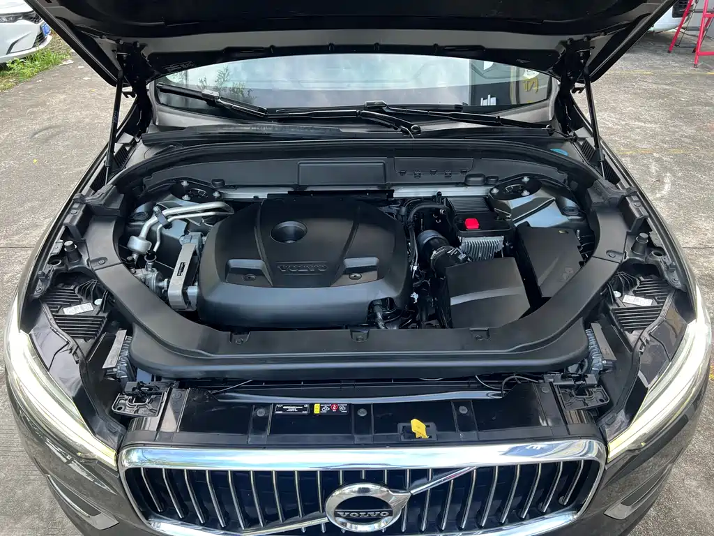 Volvo XC60 2020 T5 four-wheel drive Zhiyuan Deluxe Edition купить на сайте DeffCars