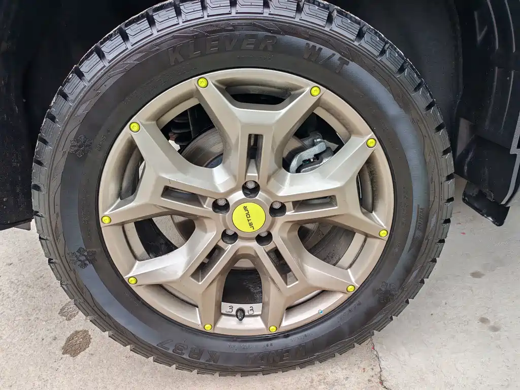 Jietu Traveler 2023 2.0T four-wheel drive crossover PRO купить на сайте DeffCars