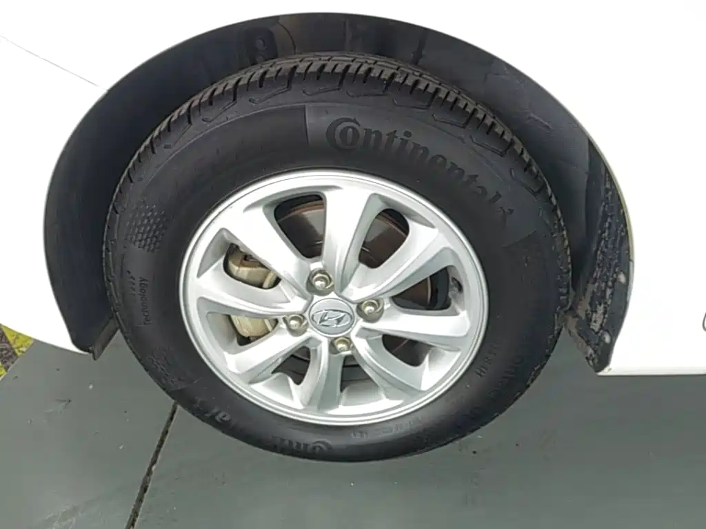 Reina 2017 1.4L automatic jump version, National VI купить на сайте DeffCars