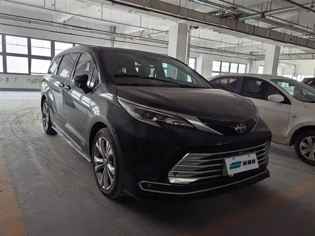 SIENNA 2021 2.5L Hybrid Platinum Edition купить на сайте DeffCars