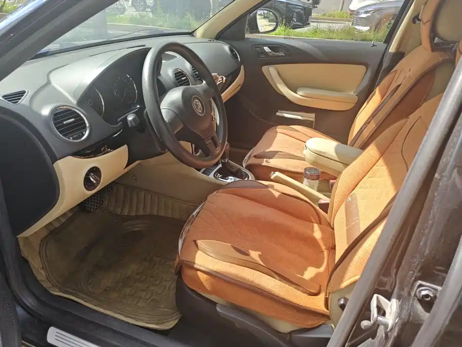 Lavida 2011 1.6L automatic elegant version купить на сайте DeffCars