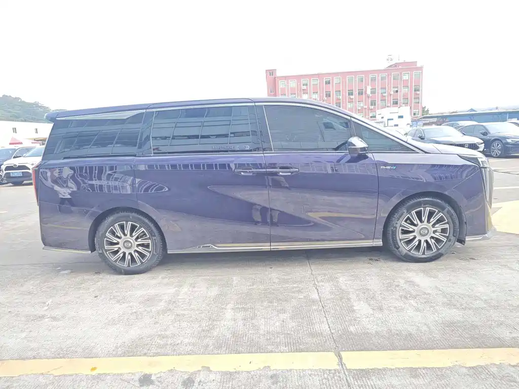 Trumpchi E9 2023 E9 MAX купить на сайте DeffCars
