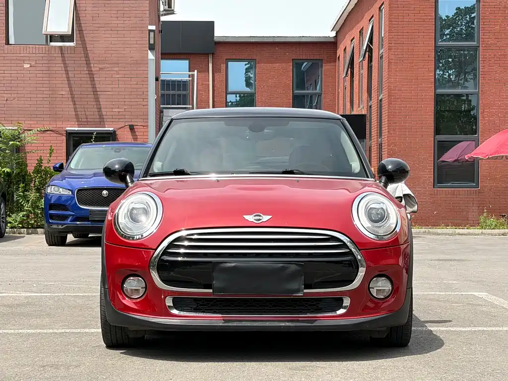 MINI 2018 1.5T COOPER Artist купить на сайте DeffCars