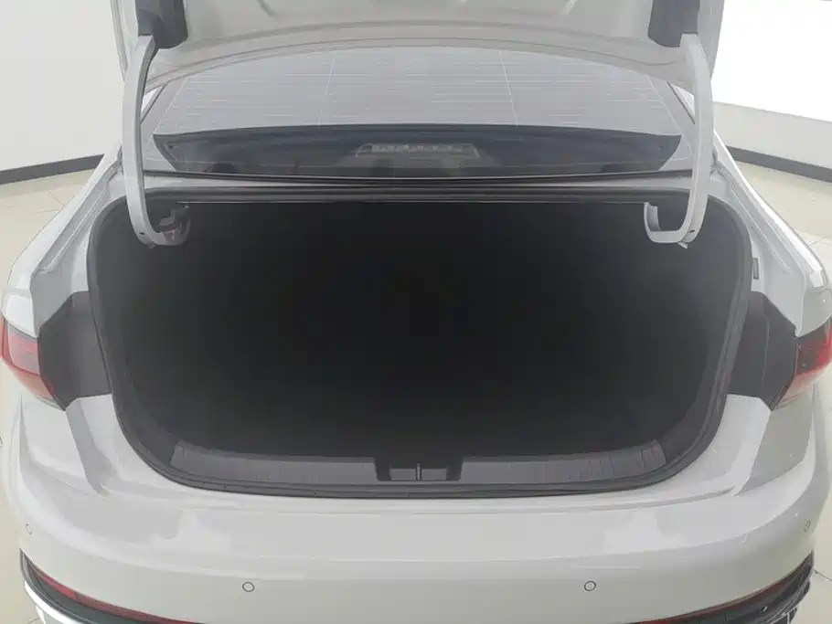 Sagitar 2023 300TSI DSG Super Edition купить на сайте DeffCars