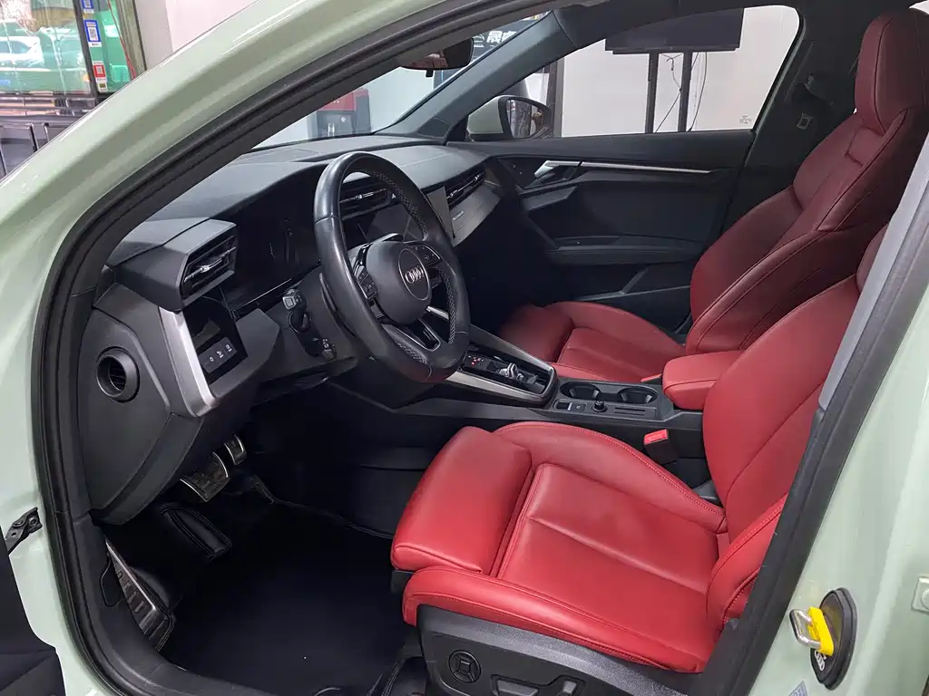 Audi A3 2023 Sportback 35 TFSI luxury sports model купить на сайте DeffCars