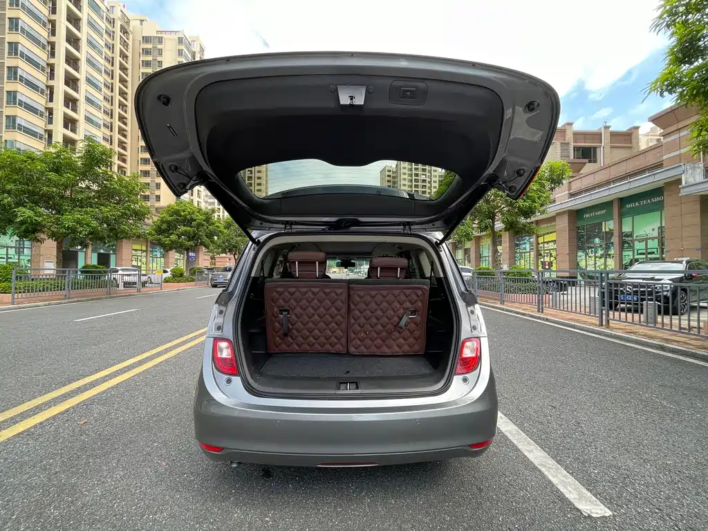 Buick GL6 2019 18T 6-seater interconnected premium model National VI купить на сайте DeffCars