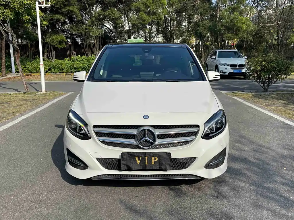 Mercedes-Benz B-Class 2015 B 200 Fashion Model купить на сайте DeffCars