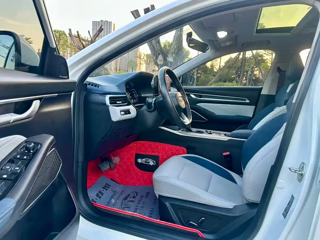 Emgrand 2022 4th generation 1.5L CVT flagship model купить на сайте DeffCars