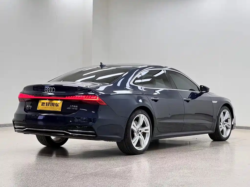 Audi A7L 2022 45 TFSI S-line Dream Future Edition купить на сайте DeffCars