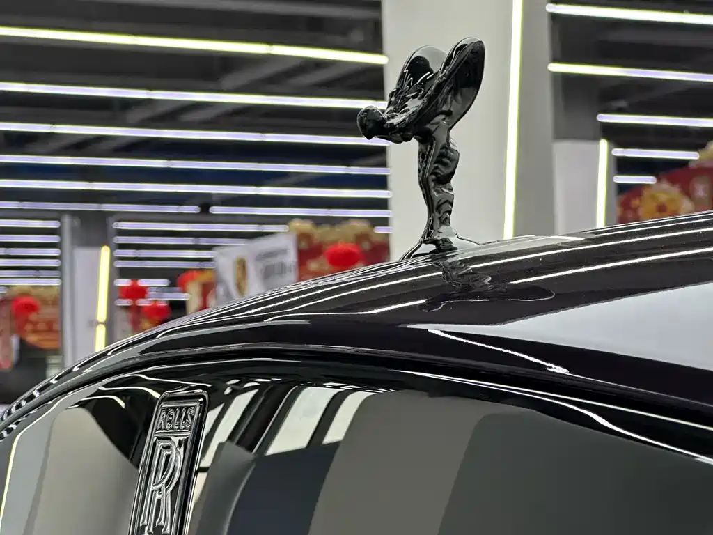 Cullinan 2024 Black Badge купить на сайте DeffCars