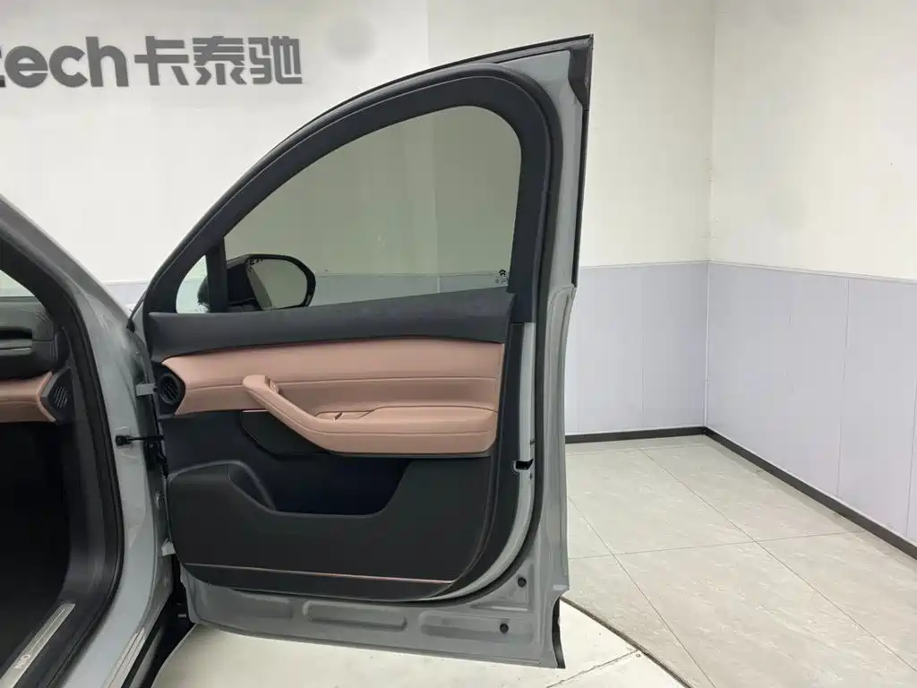NiO EC6 2024 75kWh купить на сайте DeffCars