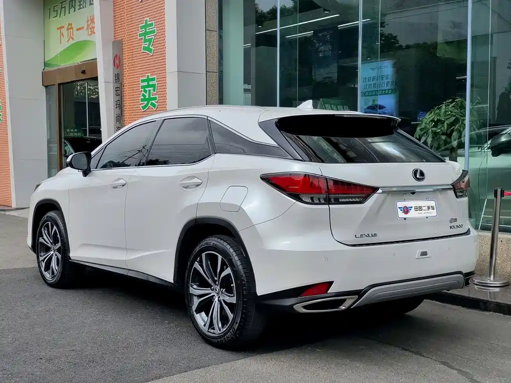 Lexus RX 2020 facelift 300 four-wheel drive elegant version купить на сайте DeffCars