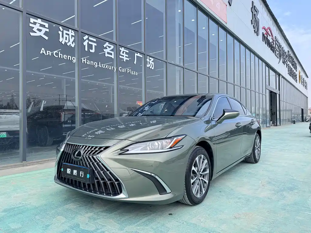 Lexus ES 2023 200 Excellence Edition купить на сайте DeffCars