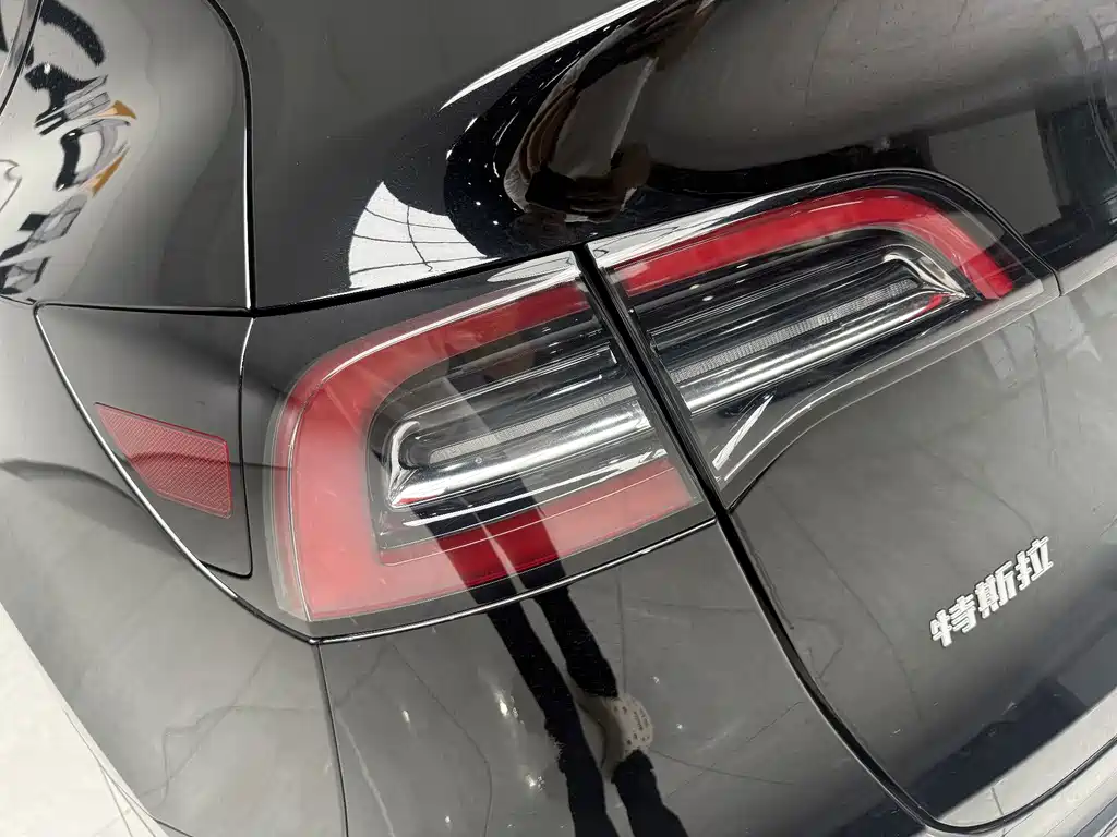 Model Y 2022 facelift rear-wheel drive version купить на сайте DeffCars