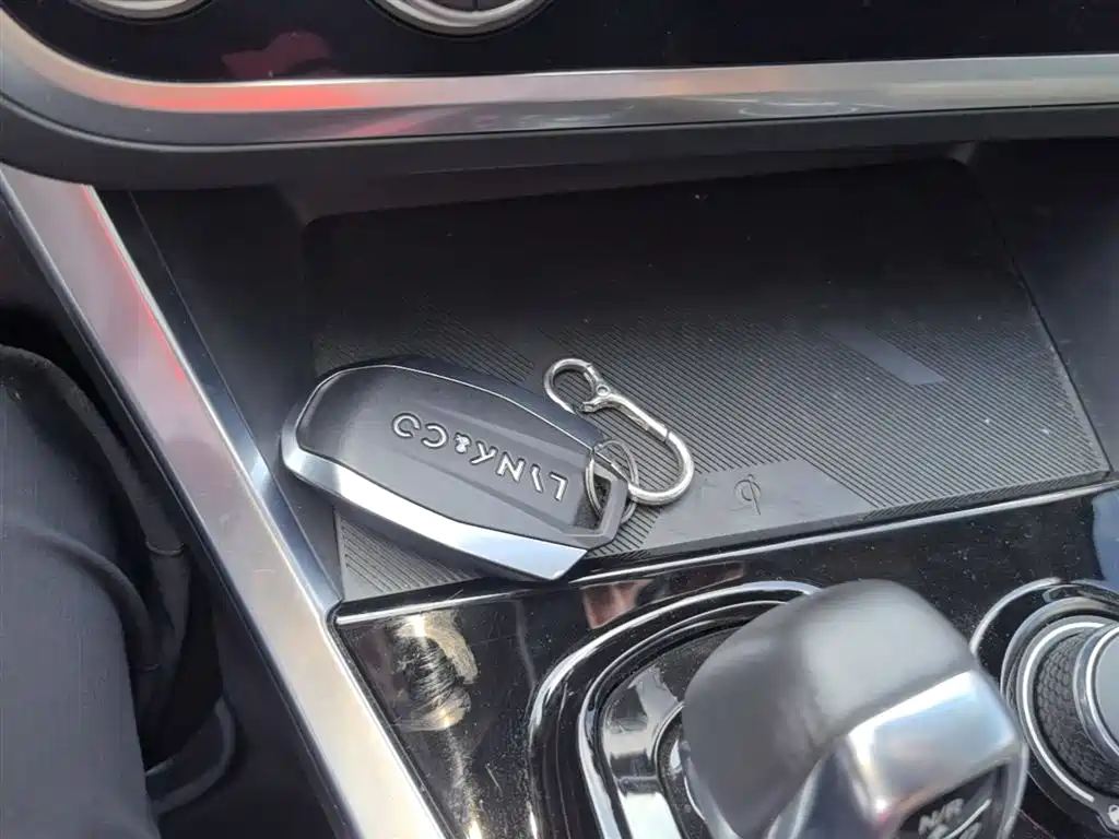 Lynk & Co 01 EM-P 2018 1.5T PHEV Jin Pro National V купить на сайте DeffCars