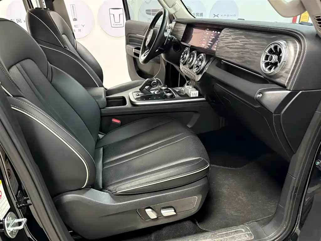 Tank 300 2024 2.0T Traverser купить на сайте DeffCars