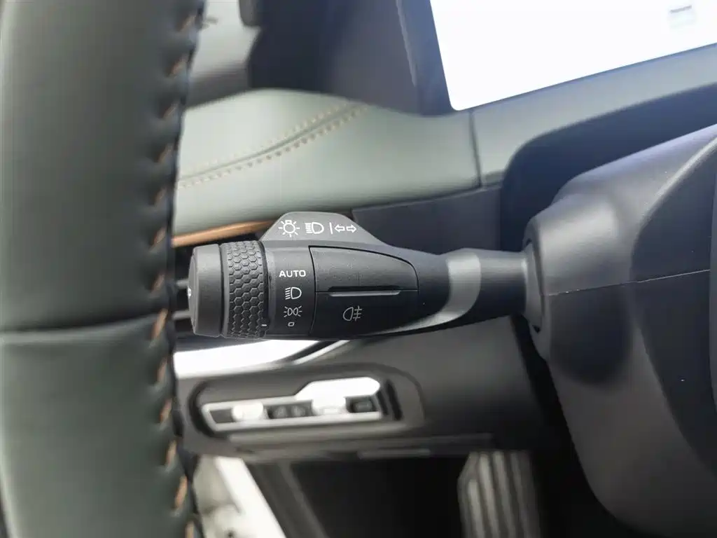 Haoyue L 2023 2.0T DCT premium model купить на сайте DeffCars