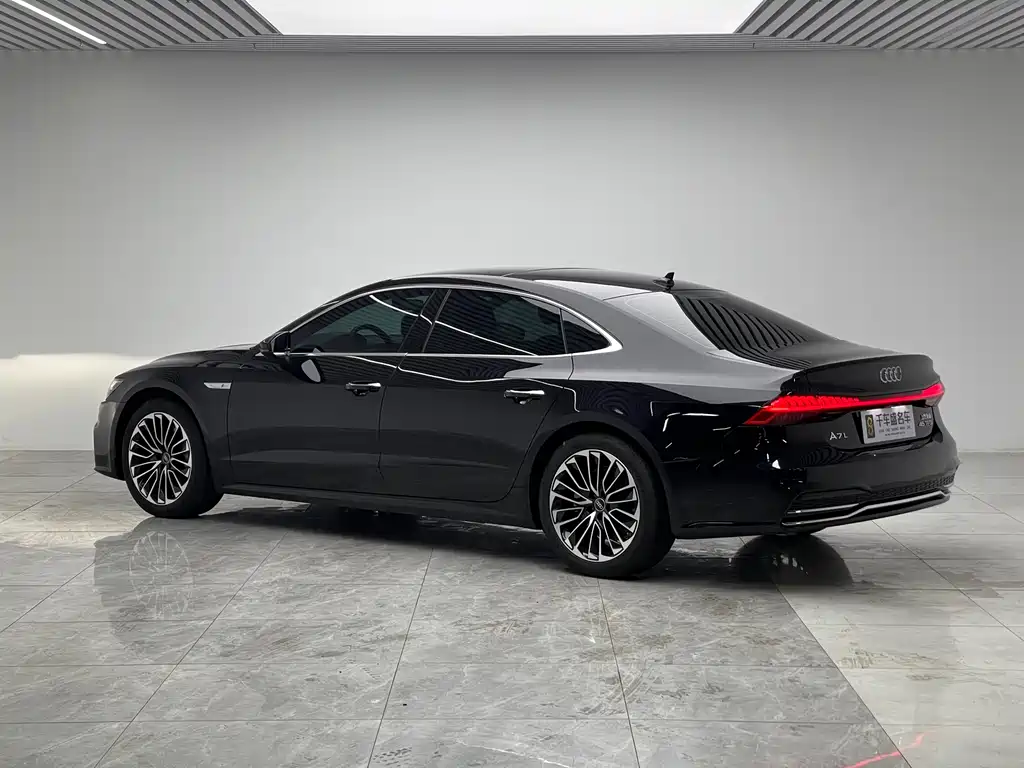 Audi A7L 2024 45 TFSI luxury model купить на сайте DeffCars