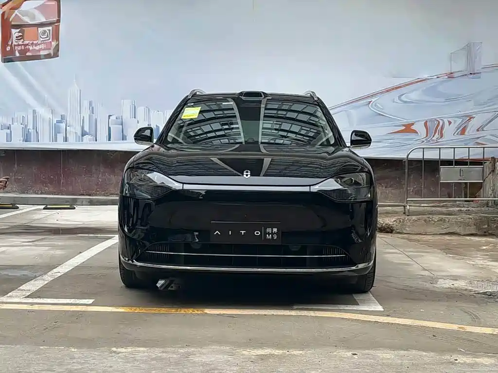 Wenjie M9 2025 extended range Ultra version 52kWh 6-seater version купить на сайте DeffCars