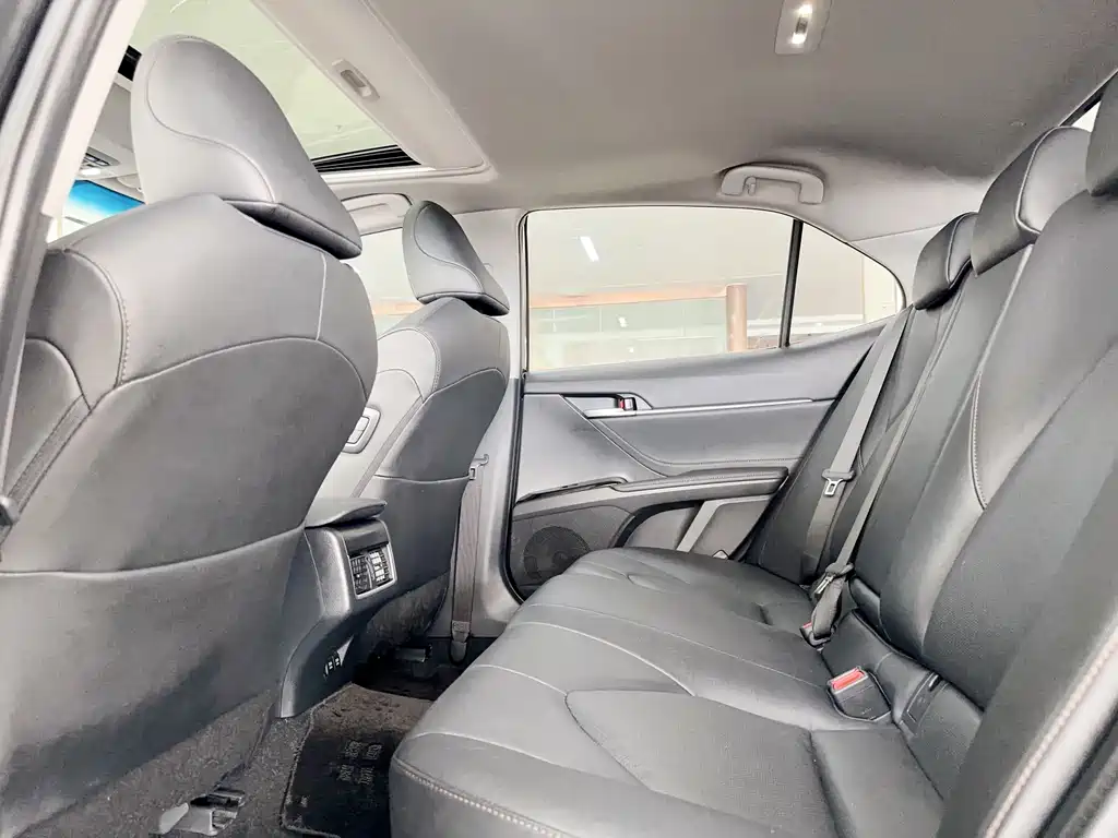 Camry 2022 2.0GVP Leading Edition купить на сайте DeffCars