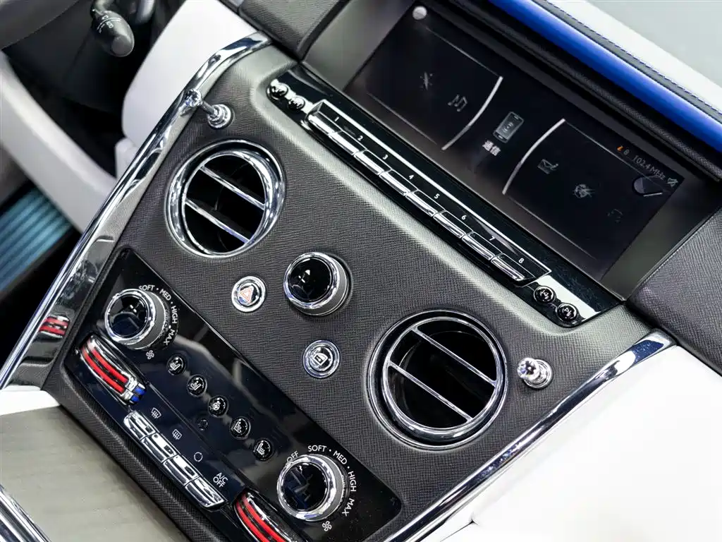 Cullinan 2018 four-seat version купить на сайте DeffCars