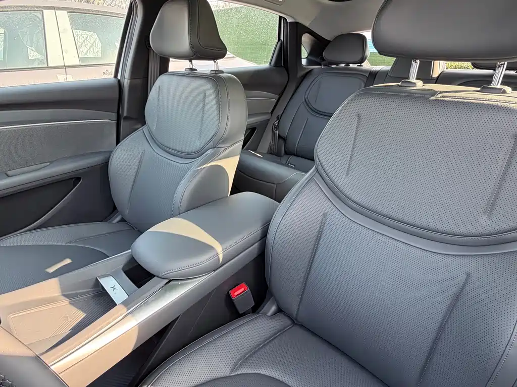 Xpeng MONA M03 2025 model 600 long battery life Max купить на сайте DeffCars