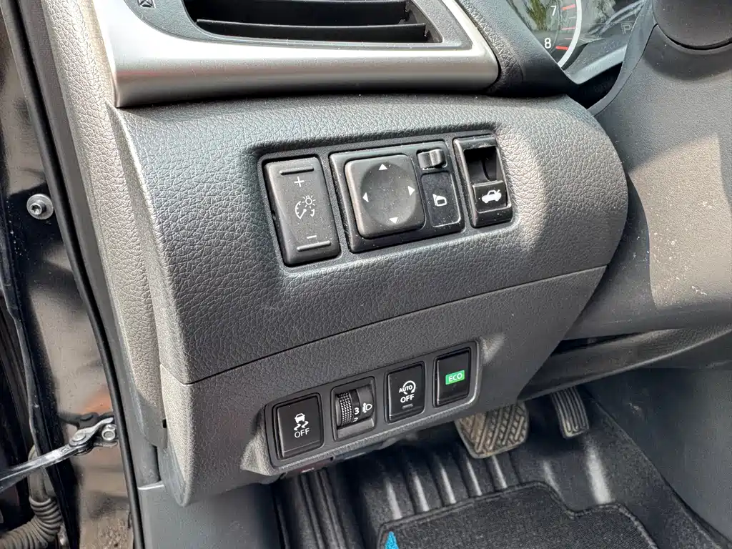 Sylphy 2023款 1.6L CVT黑金版 купить на сайте DeffCars