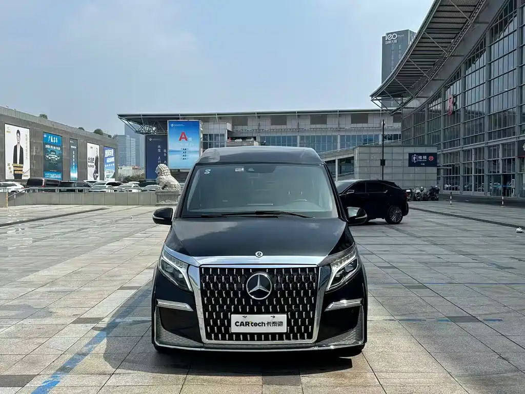 Mercedes-Benz V-Class 2021 V 260 L Long Wheelbase Premium Edition купить на сайте DeffCars
