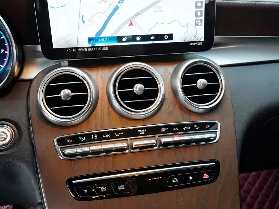 Mercedes-Benz GLC 2022 facelift GLC 260 L 4MATIC luxury model купить на сайте DeffCars