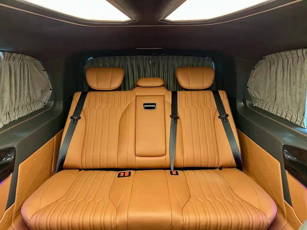 Vito 2024 2.0T Business Edition 7 seats купить на сайте DeffCars