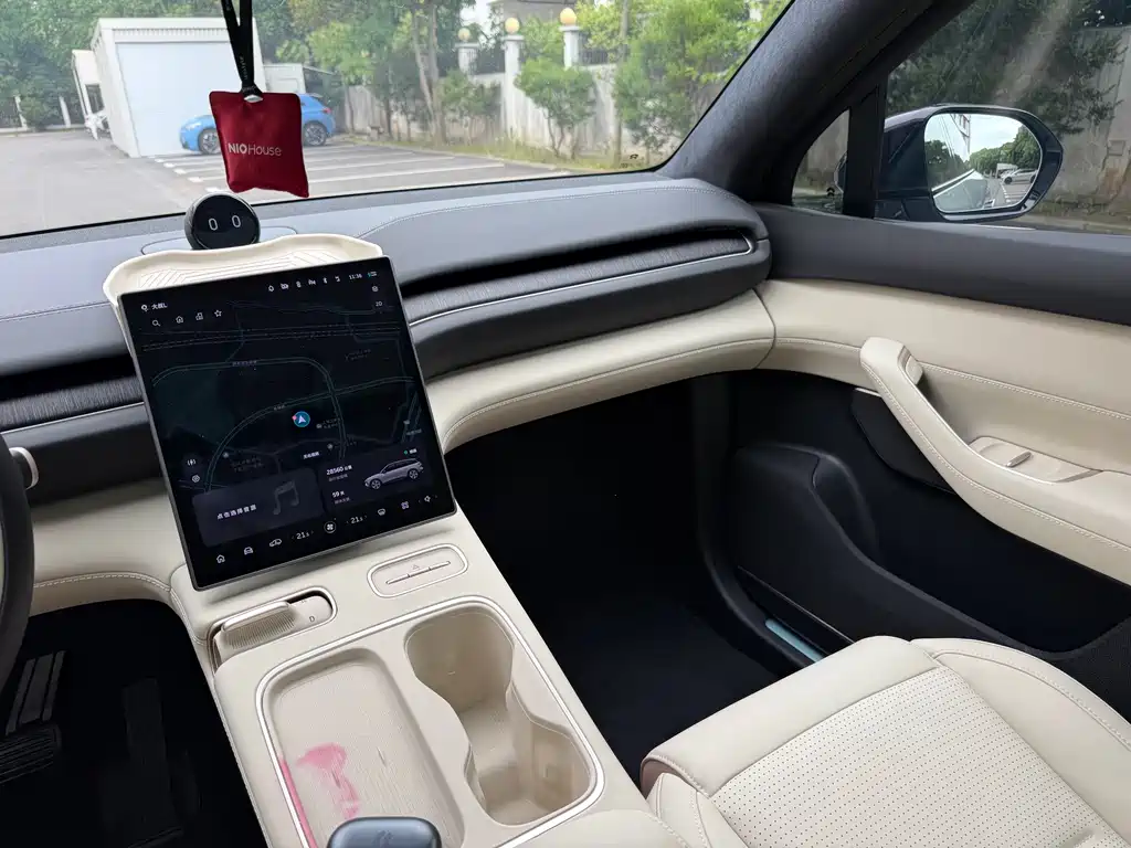 NiO ES6 2024 75kWh купить на сайте DeffCars