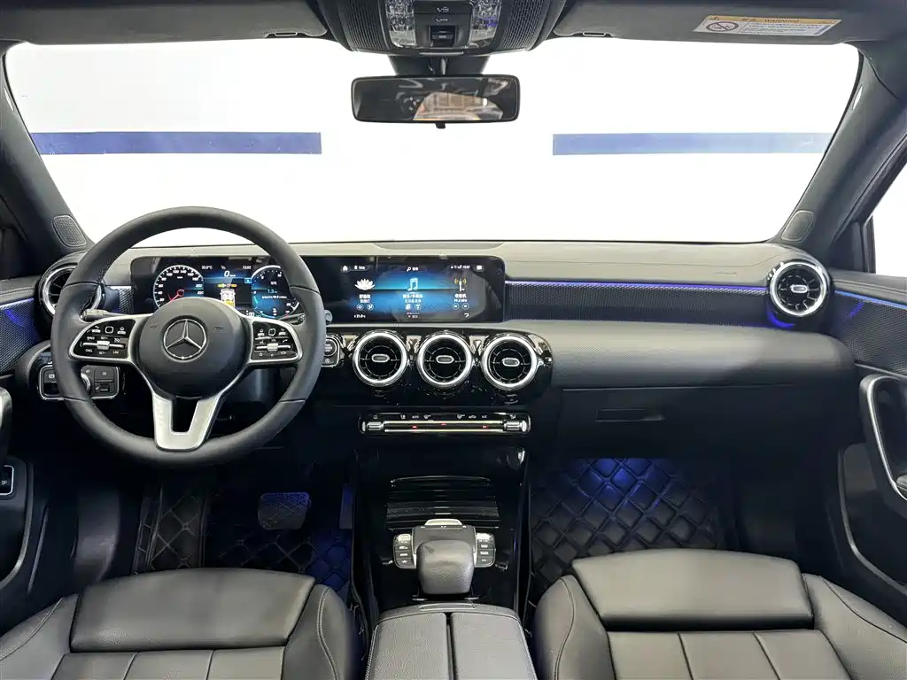 Mercedes-Benz A-Class 2020 Facelift A 200 L Sports Sedan Dynamic Type купить на сайте DeffCars