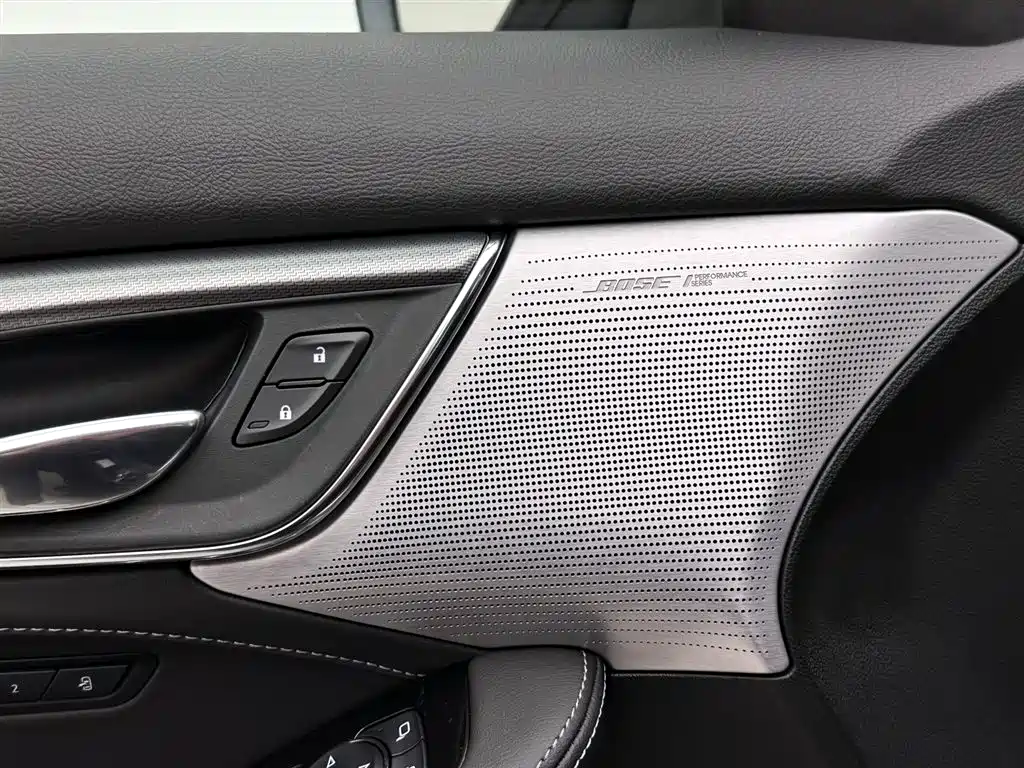 Cadillac CT5 2020 facelift 28T leading sports model купить на сайте DeffCars