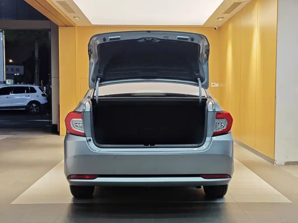 Lingpai 2019 180Turbo CVT flagship version National VI купить на сайте DeffCars