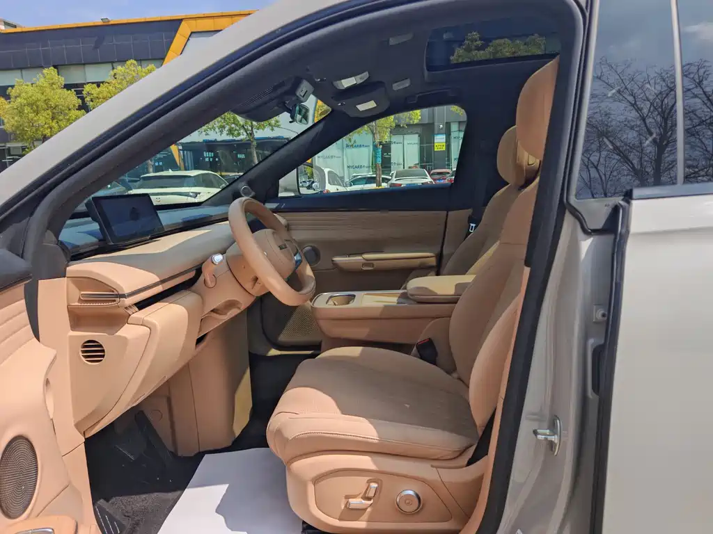 Star Era ET 2025 extended range 240 Max four-wheel drive assisted driving in urban areas купить на сайте DeffCars