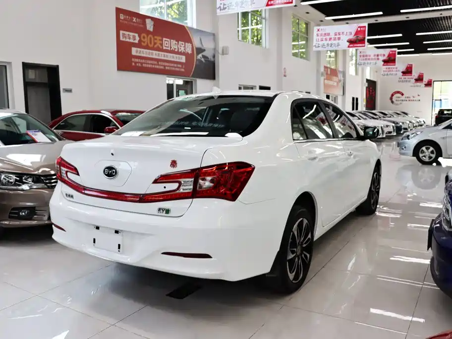 Qin New Energy 2016 Qin EV300 Honor Type купить на сайте DeffCars