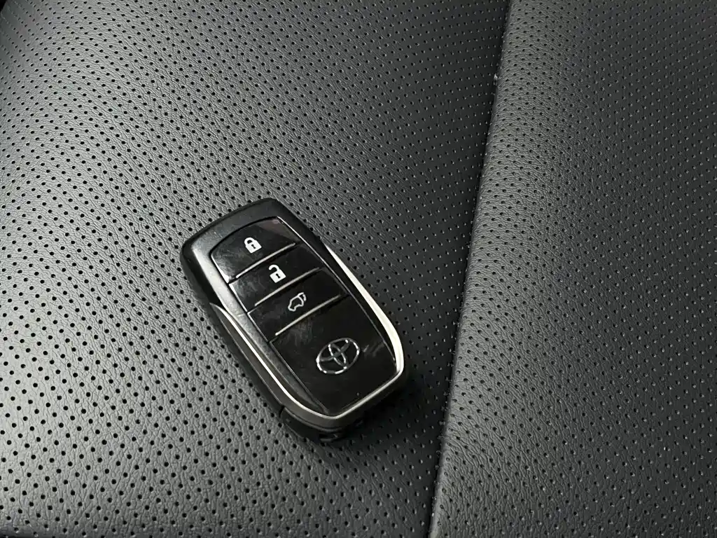 Highlander 2018 2.0T four-wheel drive premium version, 7 seats, National VI купить на сайте DeffCars