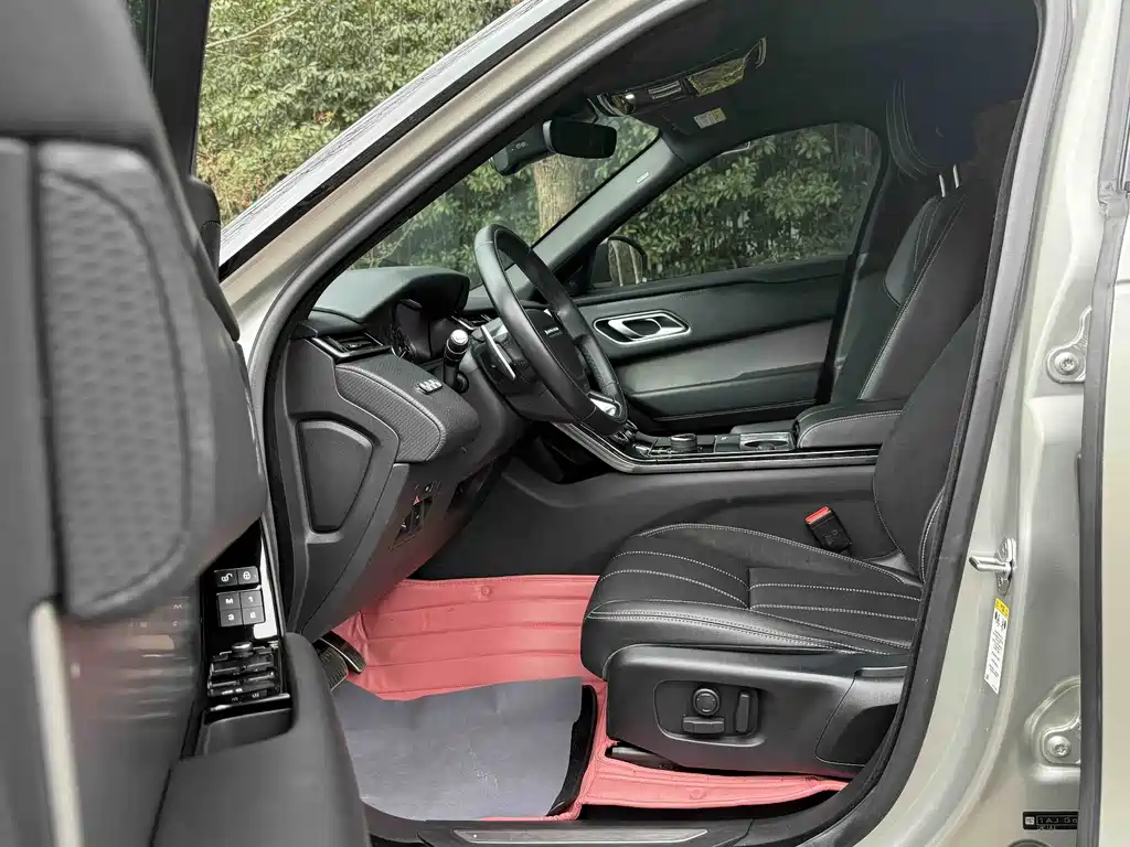 Range Rover Velar 2020 P250 R-DYNAMIC S купить на сайте DeffCars