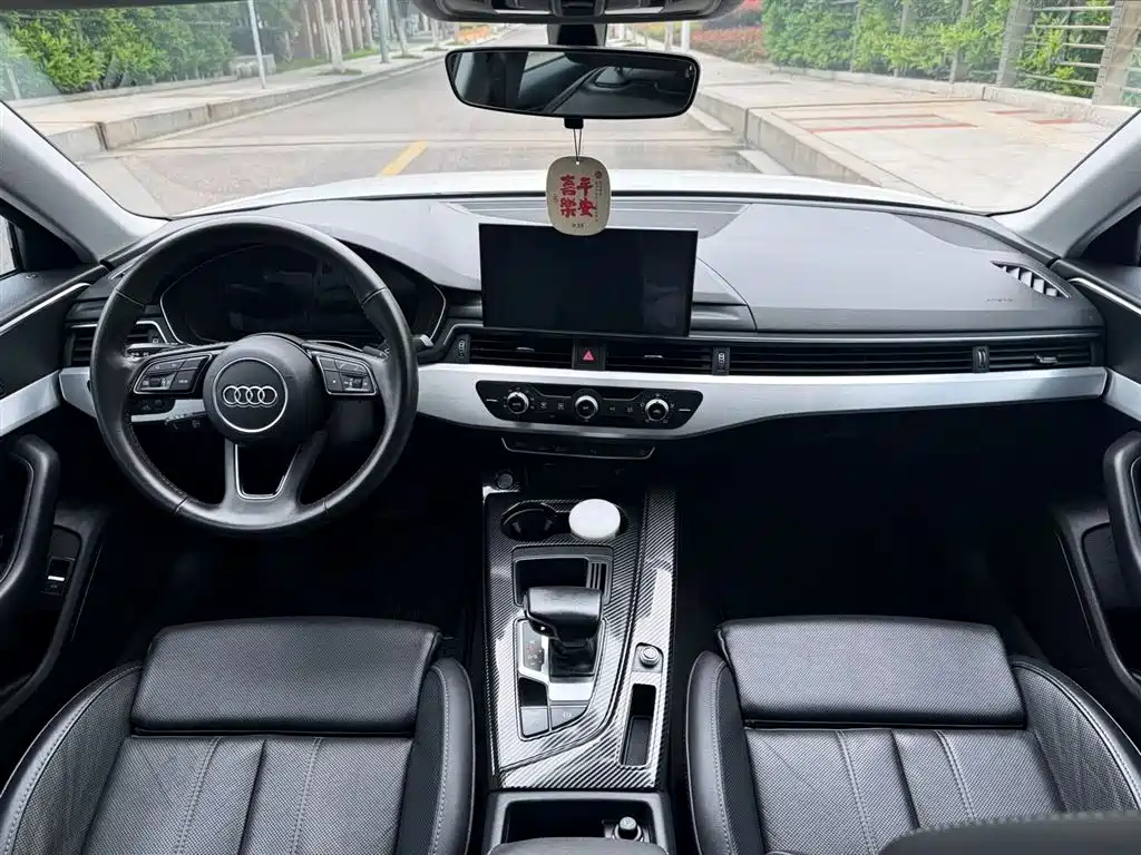 Audi A4L 2022 40 TFSI Fashionable and Dynamic купить на сайте DeffCars