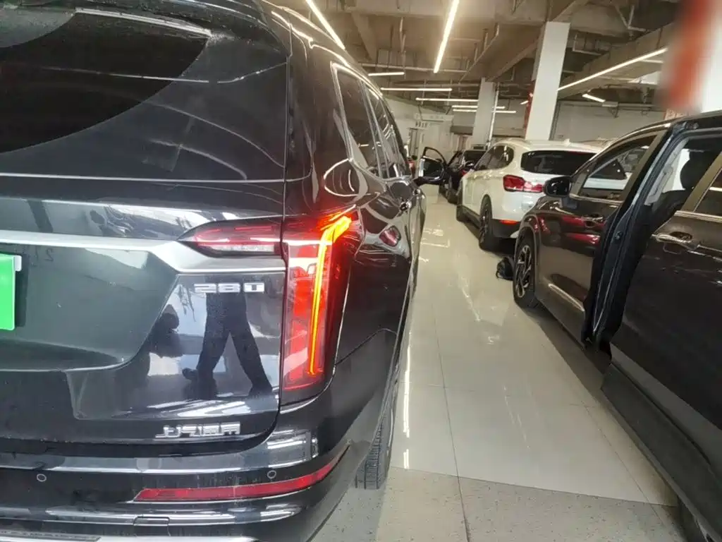 Cadillac XT6 2020 facelift 28T six-seat luxury model купить на сайте DeffCars