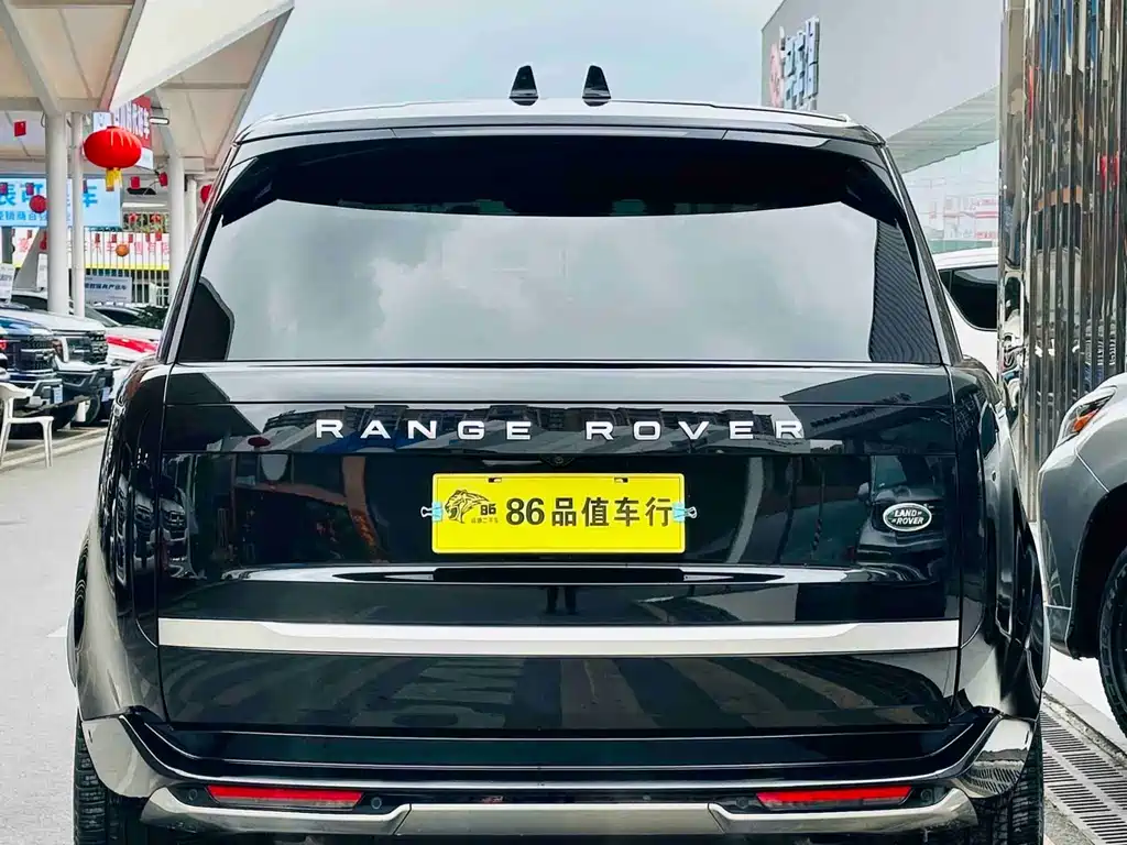 Range Rover 2025 3.0 L6 400PS Genesis Extended Edition купить на сайте DeffCars