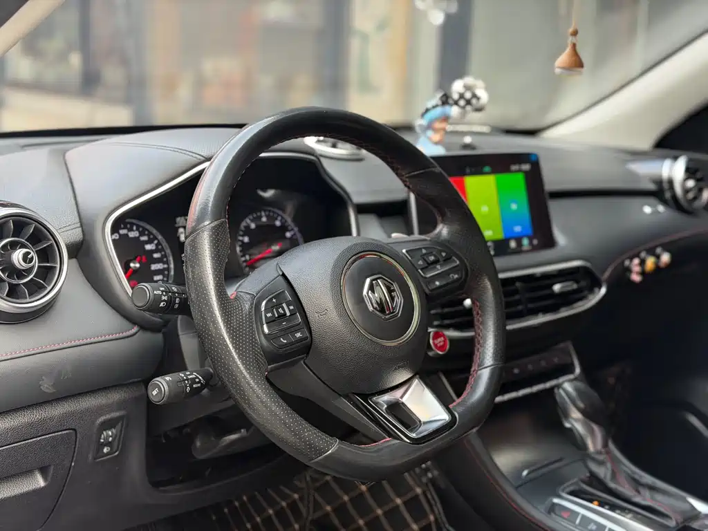 MG HS 2019 20T automatic two-wheel drive luxury version National VI купить на сайте DeffCars