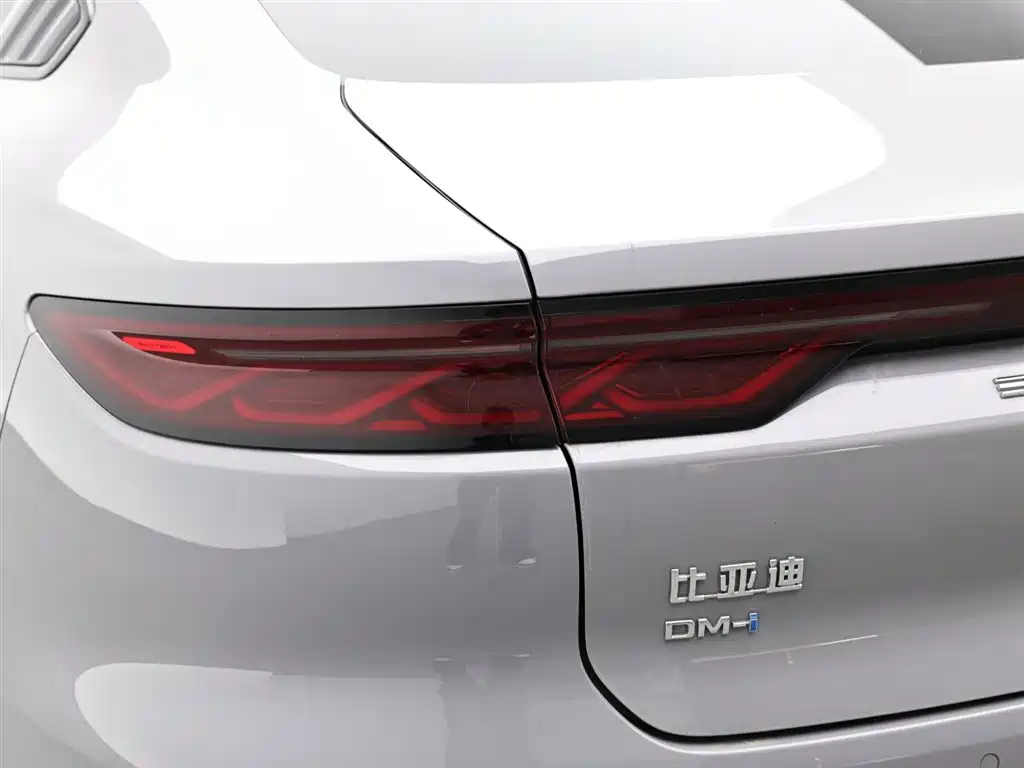 Han 2025 DM-i smart driving version 125KM lidar flagship model купить на сайте DeffCars