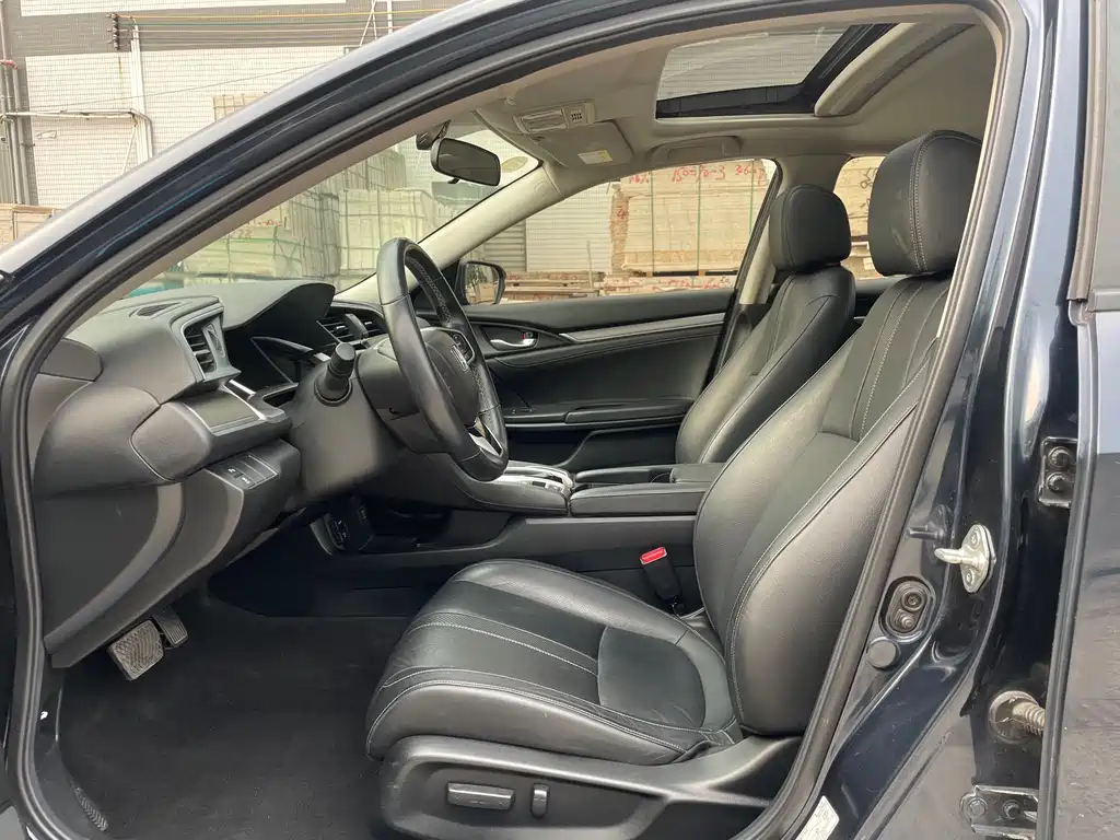 Civic 2016 220TURBO CVT Premium Edition купить на сайте DeffCars