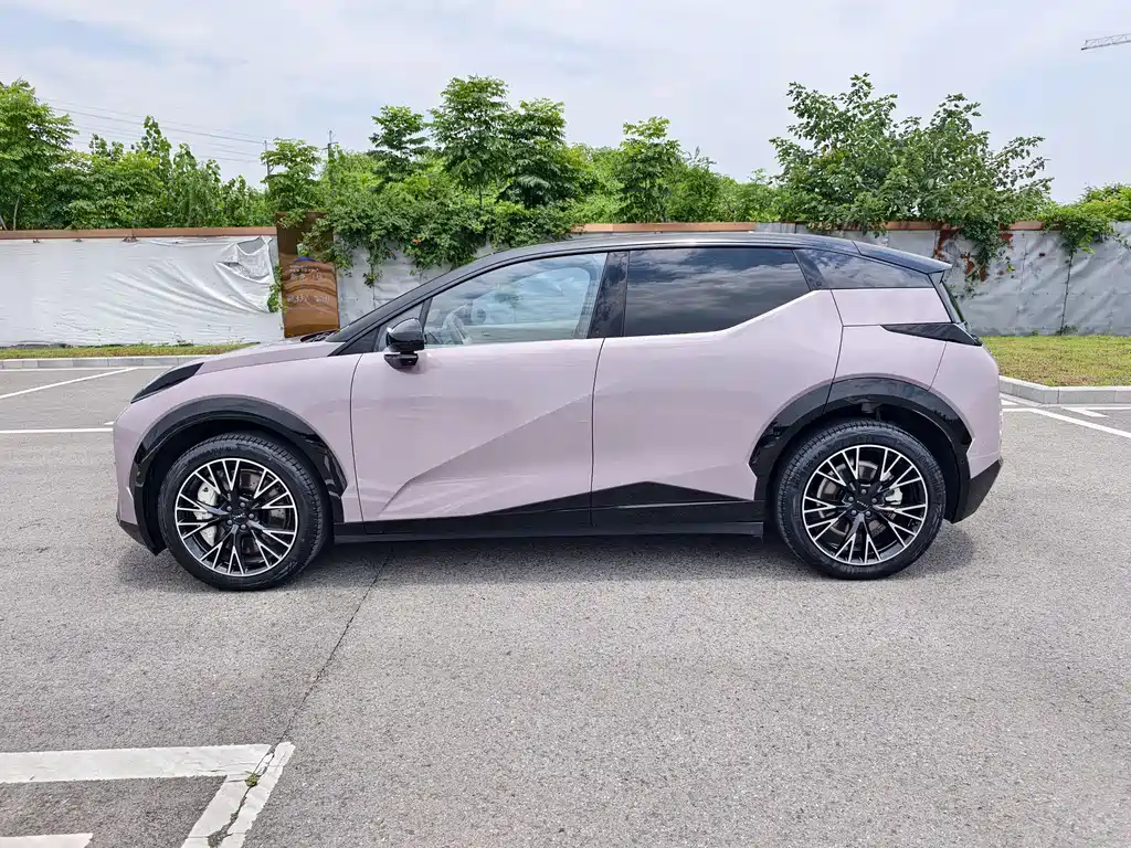 Ji Krypton X 2025 four-seater rear exorcism cube version купить на сайте DeffCars