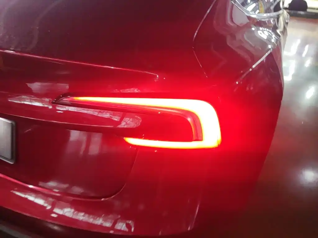 Model 3 2023 rear-wheel drive version купить на сайте DeffCars
